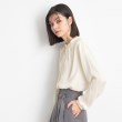 ザ ショップ ティーケー（ウィメン）(THE SHOP TK(Women))のフロントタックサテンブラウス10