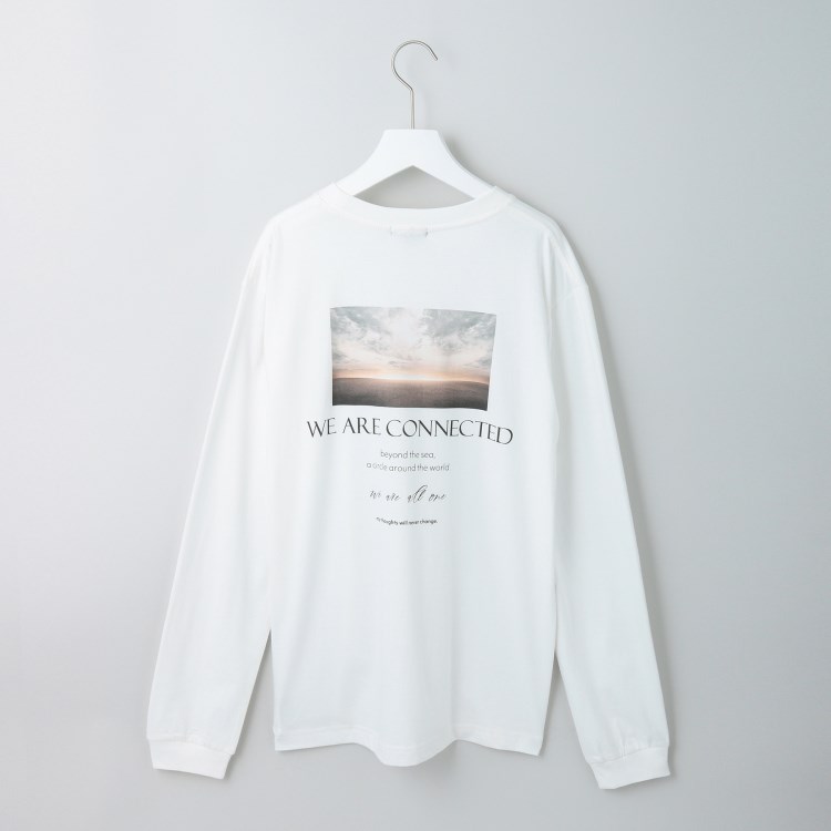 インディヴィ(INDIVI)の【WORLD for the World】バックフォト ロングTシャツ カットソー