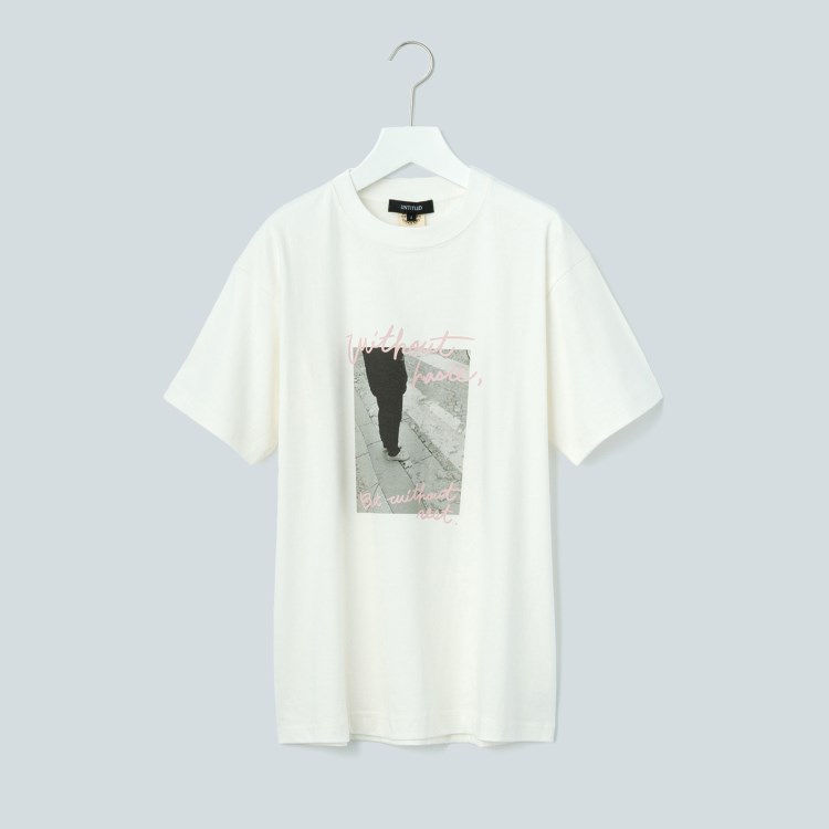 アンタイトル(UNTITLED)の【WORLD for the World】モノクロフォト＆カラーロゴTシャツ Ｔシャツ