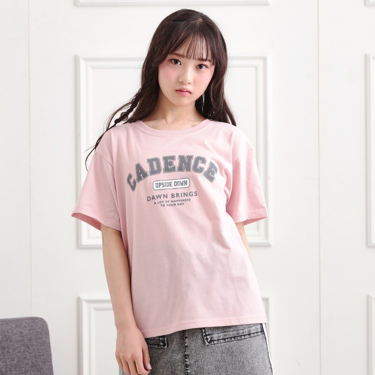 ピンク ラテ(PINK-latte)のカレッジプリントTシャツ Ｔシャツ