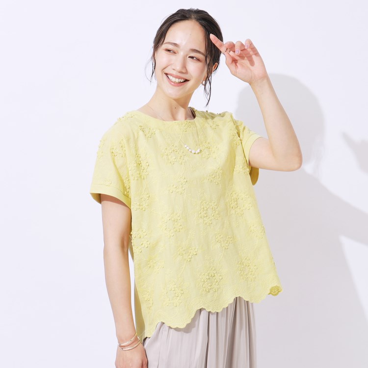 シューラルー(SHOO・LA・RUE)の【洗える】女性らしさを引き立てる フロント刺繍Tシャツ カットソー