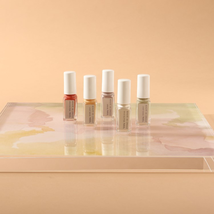 ボーテ　ド　オペーク　コスメ(BEAUTE DE OPAQUE COSME)のヴィーガン ネイル ポリッシュ BEAUTE DE OPAQUE produce by Cosme Kitchen ネイル