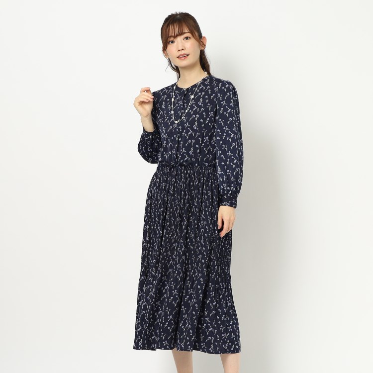 ローラアシュレイ(LAURA ASHLEY)の【洗える/ウエストリボン付き/同柄アイテムあり】マノーローズ柄ワンピース マキシ・ロングワンピース