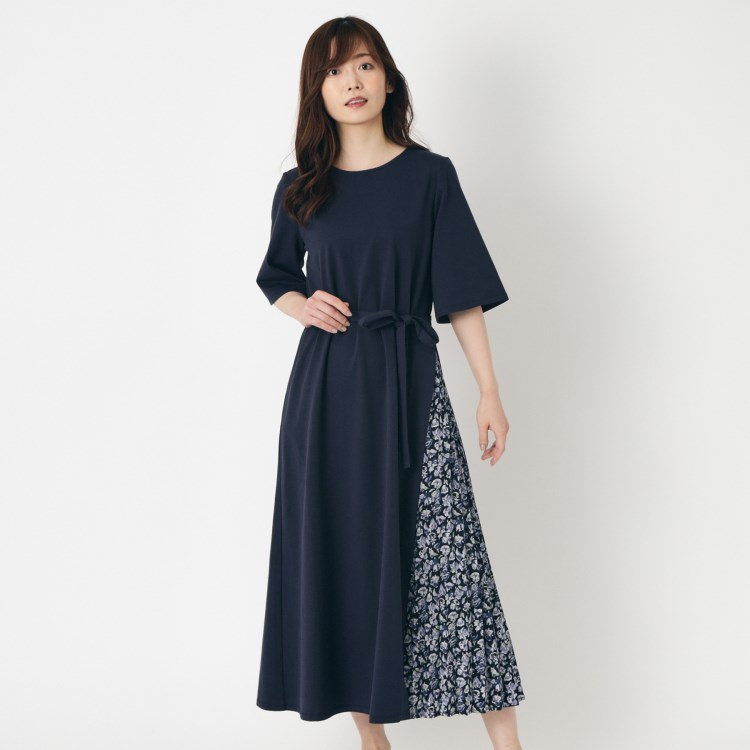 ローラアシュレイ(LAURA ASHLEY)の【ジャージ素材／同柄アイテムあり】サイドプリーツワンピース マキシ・ロングワンピース