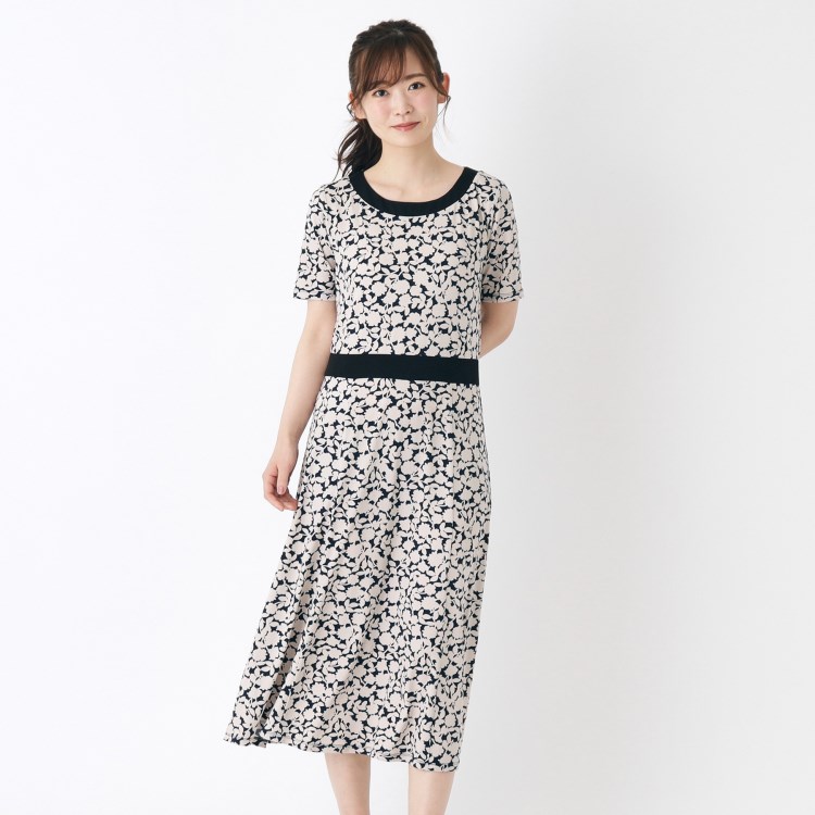 ローラアシュレイ(LAURA ASHLEY)の【WEB限定／ジャージ素材／同柄アイテムあり】シャドウ フローラル柄 ワンピース