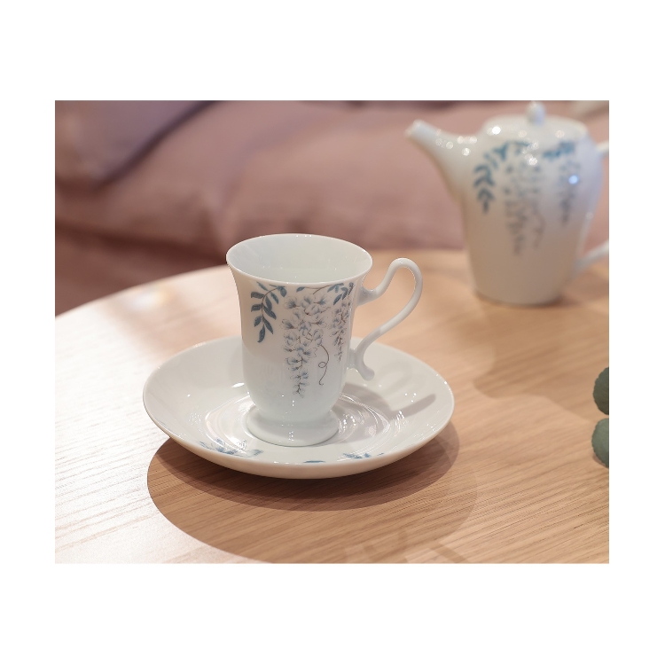 ローラアシュレイホーム(LAURA ASHLEY HOME)のパルテール柄　カップ＆ソーサー コーヒー･ティーグッズ