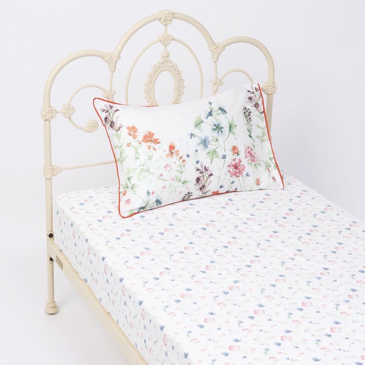 ローラアシュレイホーム(LAURA ASHLEY HOME)のワイルドメドウ柄　ピローケース ベッド・寝具