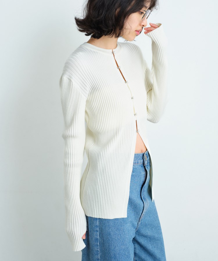 コードエー(CODE A)のCODE A｜fronthook knit cardigan ホワイト(001)