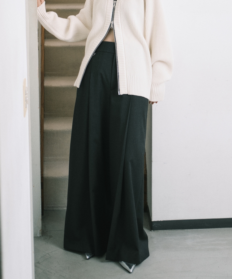 コードエー(CODE A)のCODE A｜pleated wide leg trousers チャコールグレー(013)