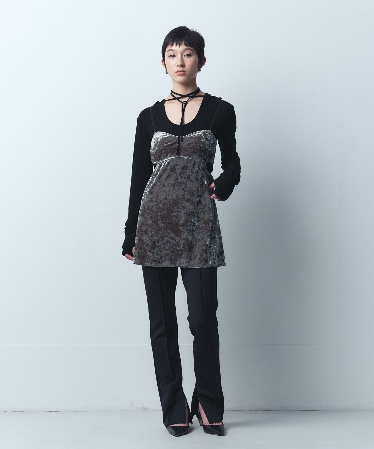 コードエー(CODE A)のCODE A｜cut out velour camisole3