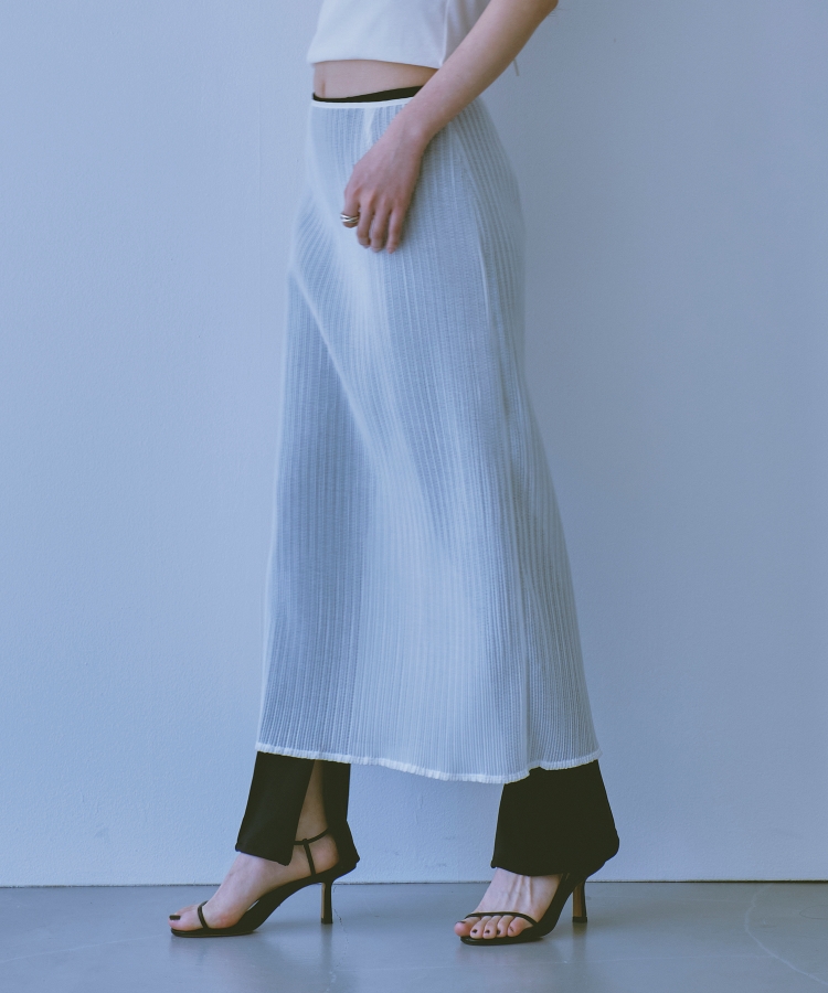 コードエー(CODE A)のCODE A｜sheer pleats skirt ホワイト(001)