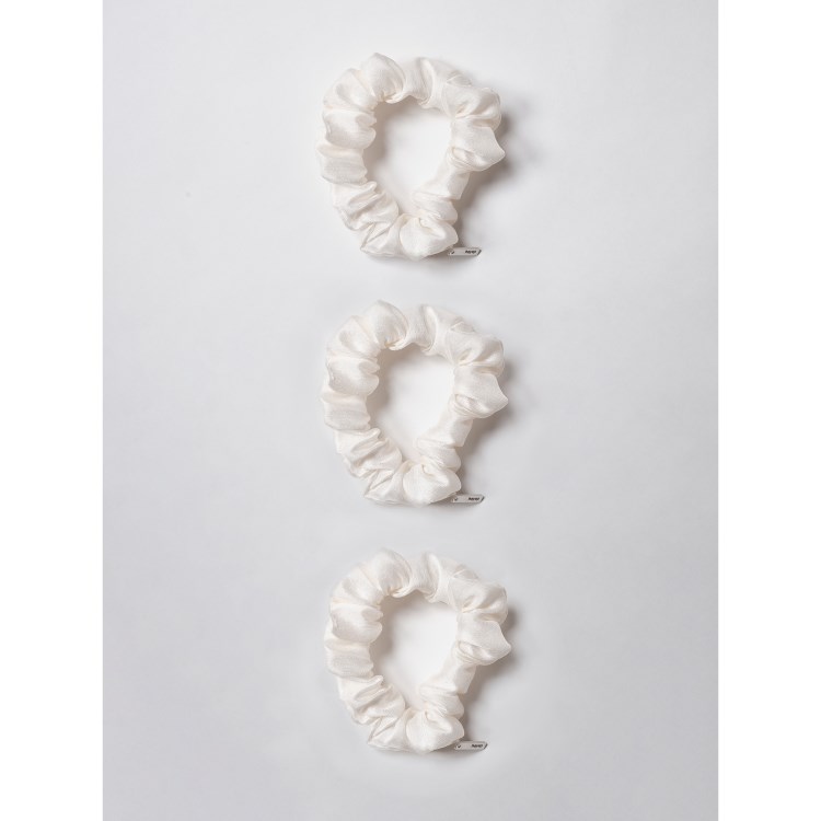 コードエー(CODE A)のheyep｜Silk Small Scrunchie ヘッドアクセサリー