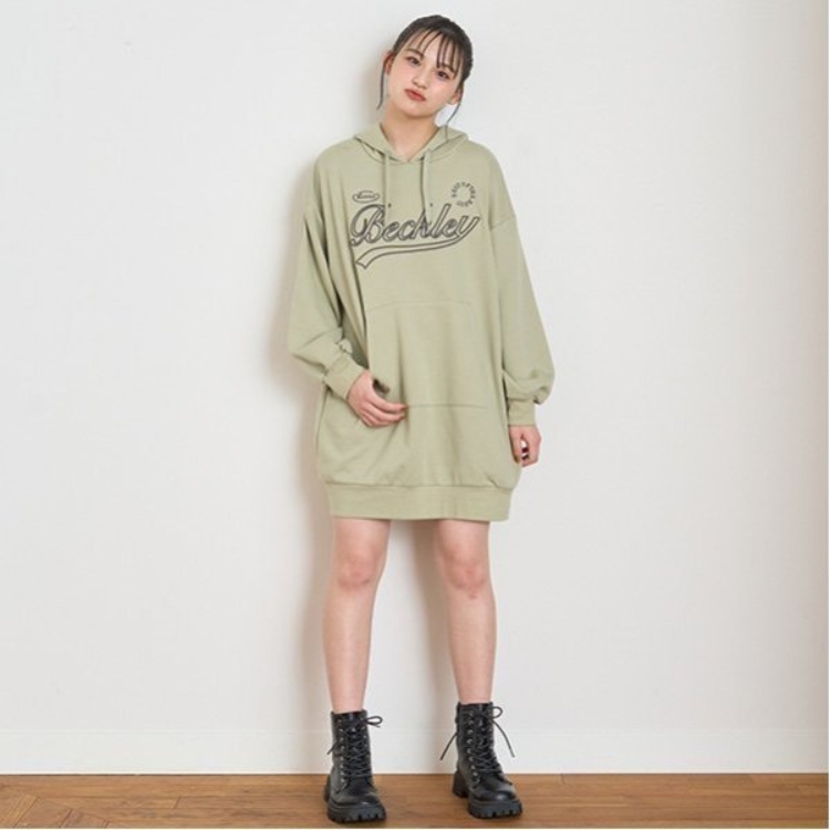 ラブトキシック・エル ティー エックス シー(Lovetoxic)の【LTXC】【GOODPRICE】立体刺しゅうパーカワンピース ミドルワンピース