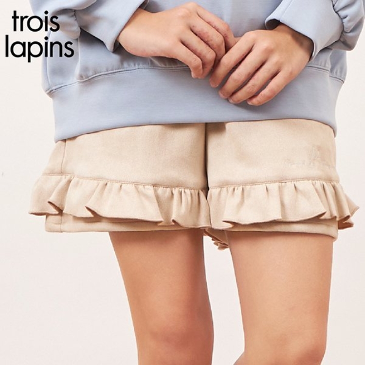 ケーピー(KP)のtroislapins(トロワラパン)ストレッチスウェードショートパンツ(140～160) その他